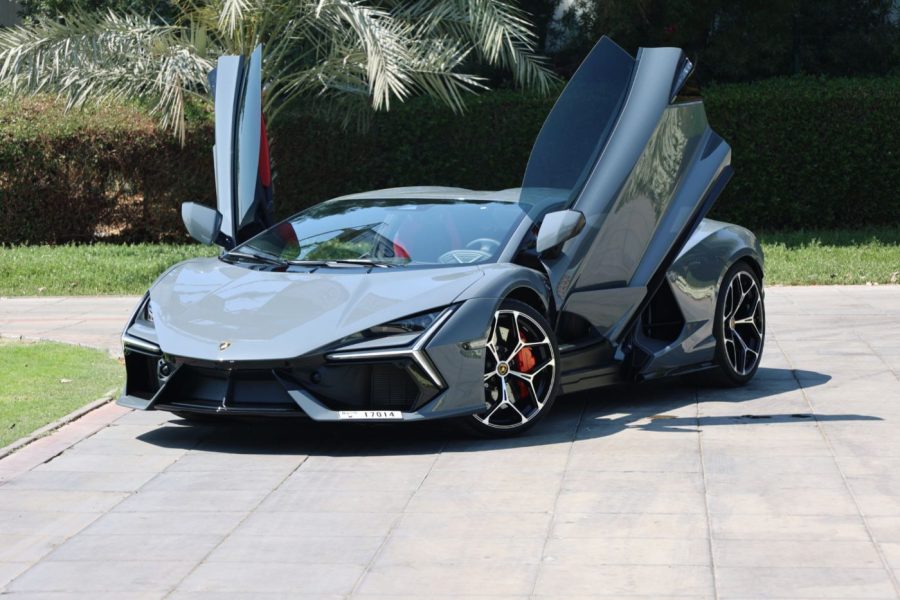 Lamborghini Revuelto 2025