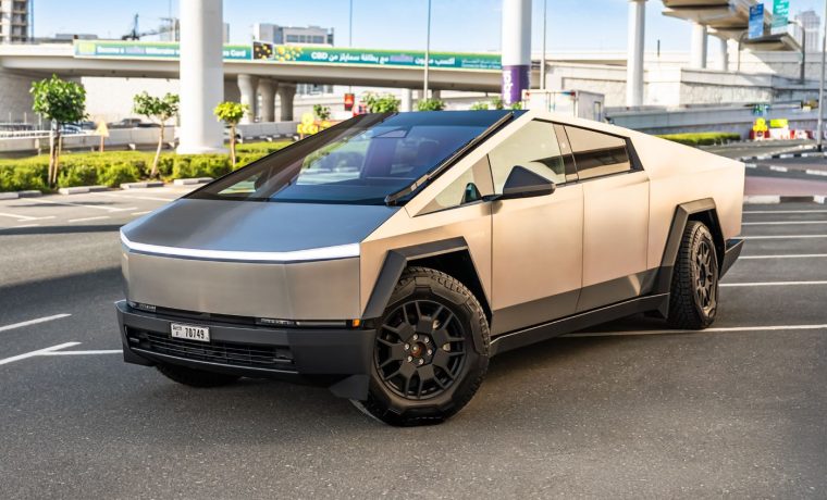 Tesla Cybertruck 2025