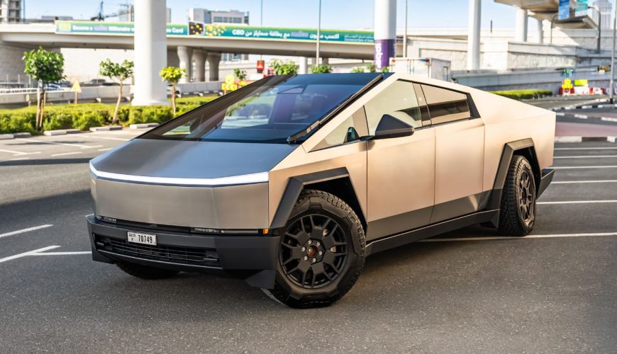 Tesla Cybertruck 2025