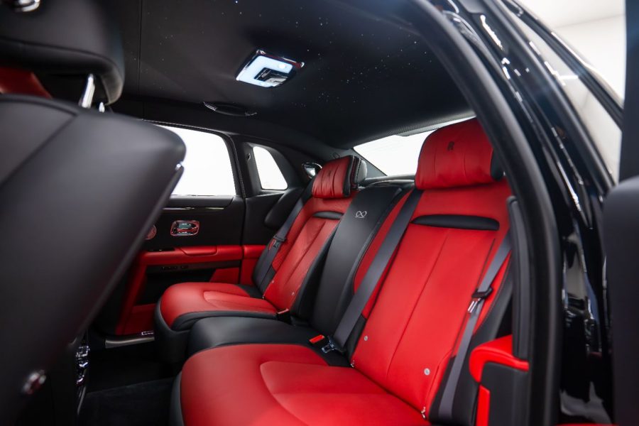 Rolls-Royce Ghost Black Badge 2024