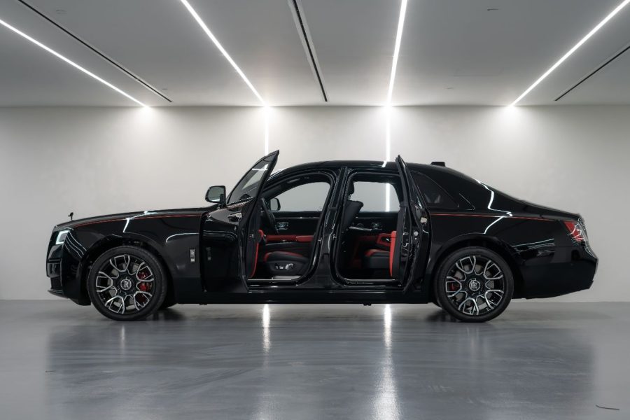 Rolls-Royce Ghost Black Badge 2024