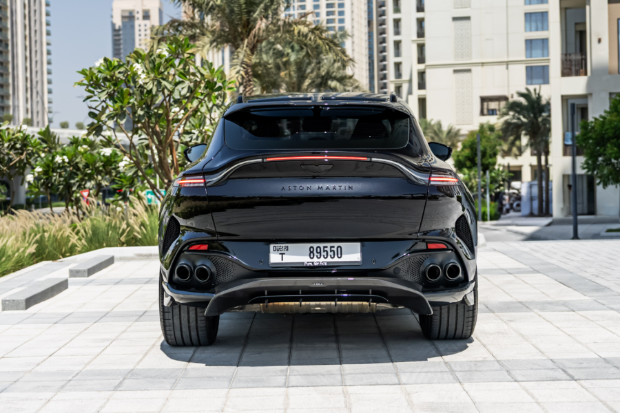 Aston Martin DBX 707 2025