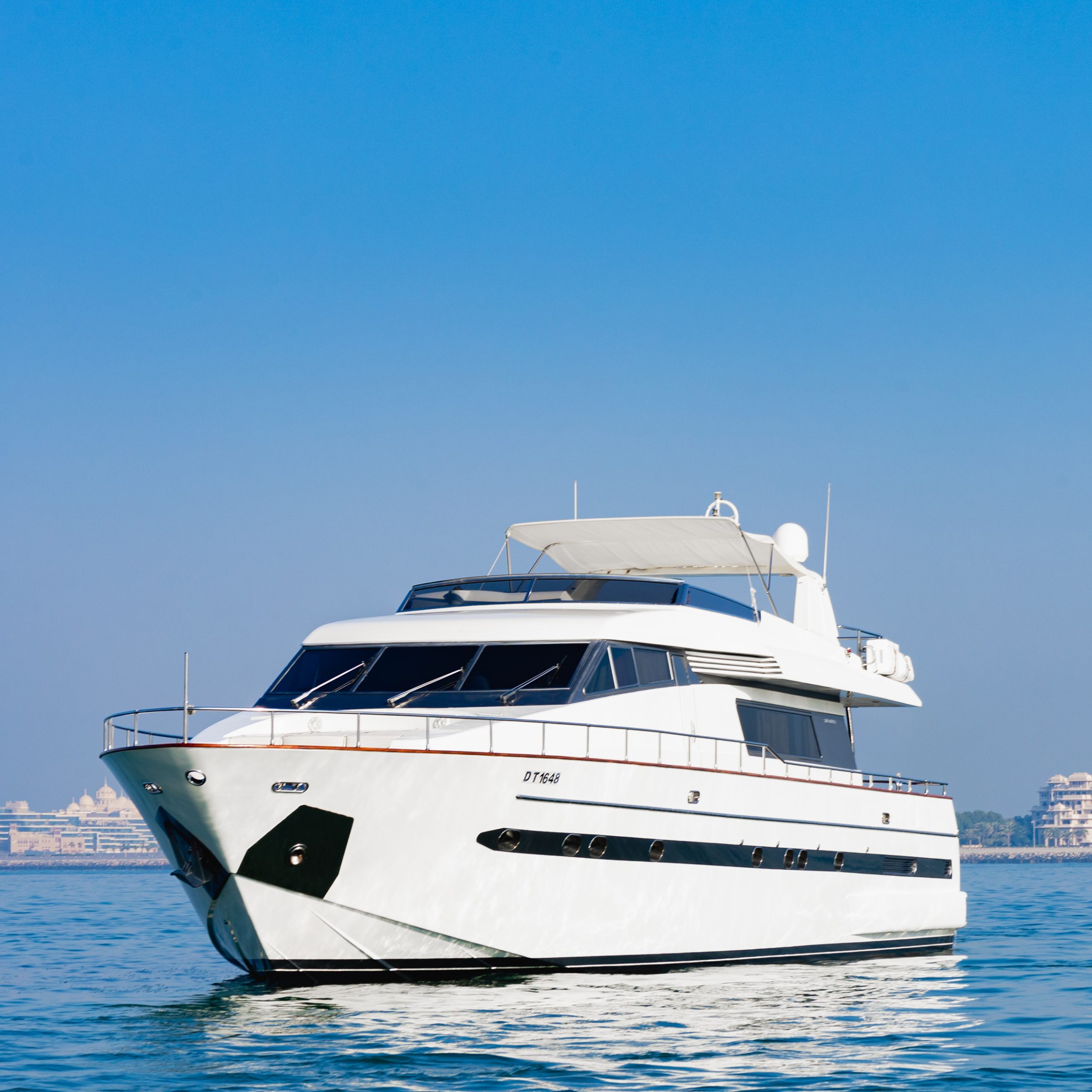 82ft Yacht, Prestige