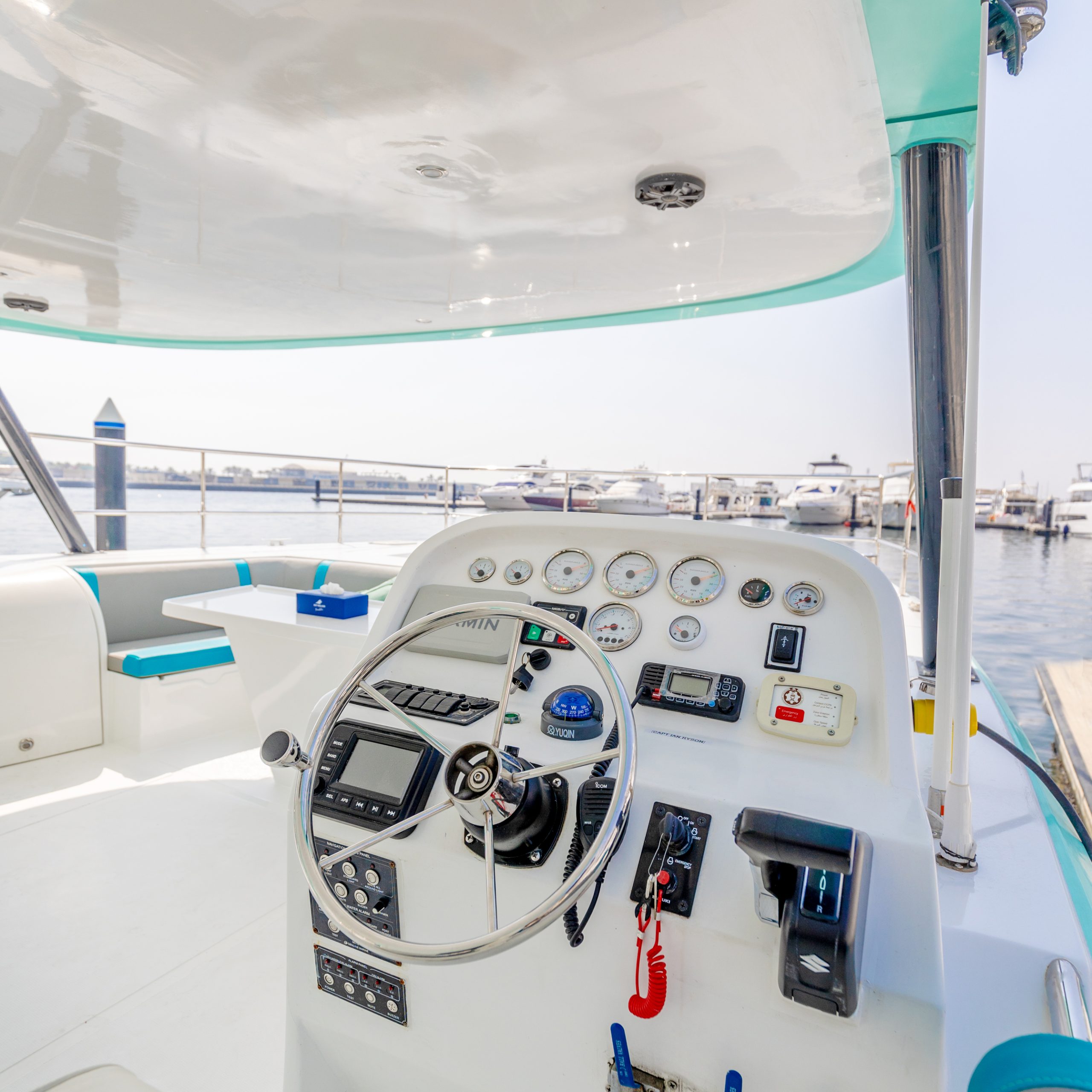 40ft Yacht, Drift