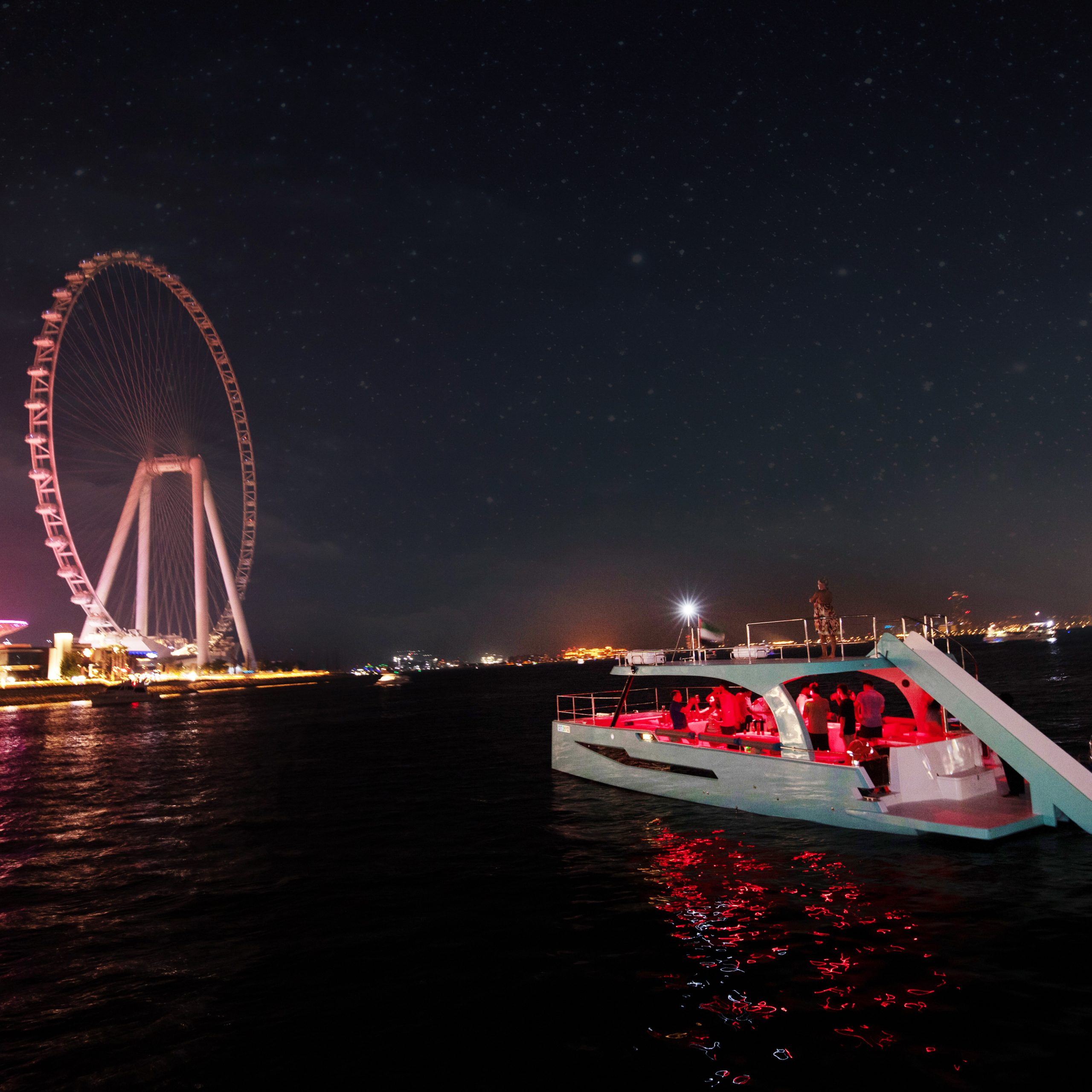40ft Yacht, Drift
