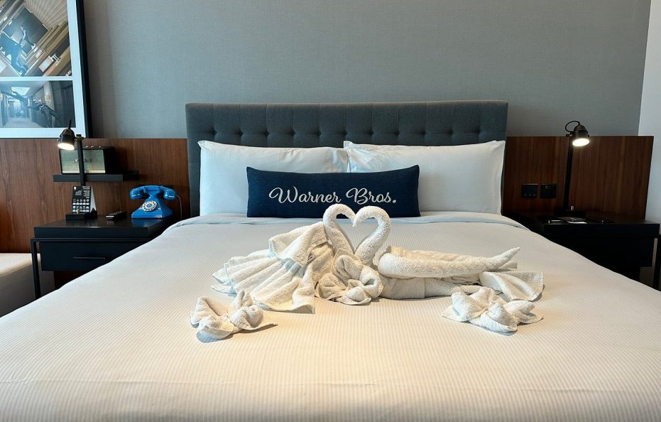 The WB Abu Dhabi, Curio Collection by Hilton Abu Dhabi