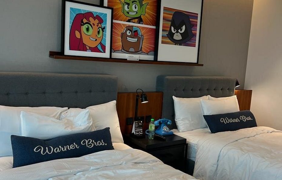 The WB Abu Dhabi, Curio Collection by Hilton Abu Dhabi