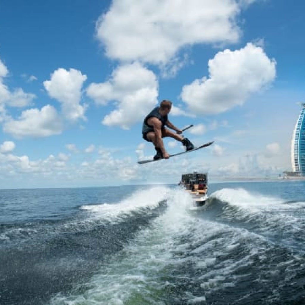 Wakeboarding Abu Dhabi 60min
