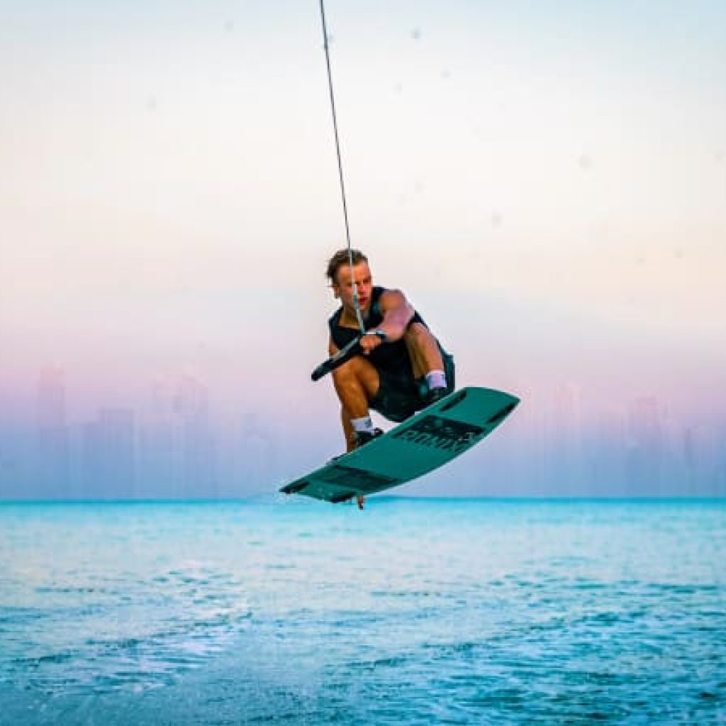 Wakeboarding Abu Dhabi 15min