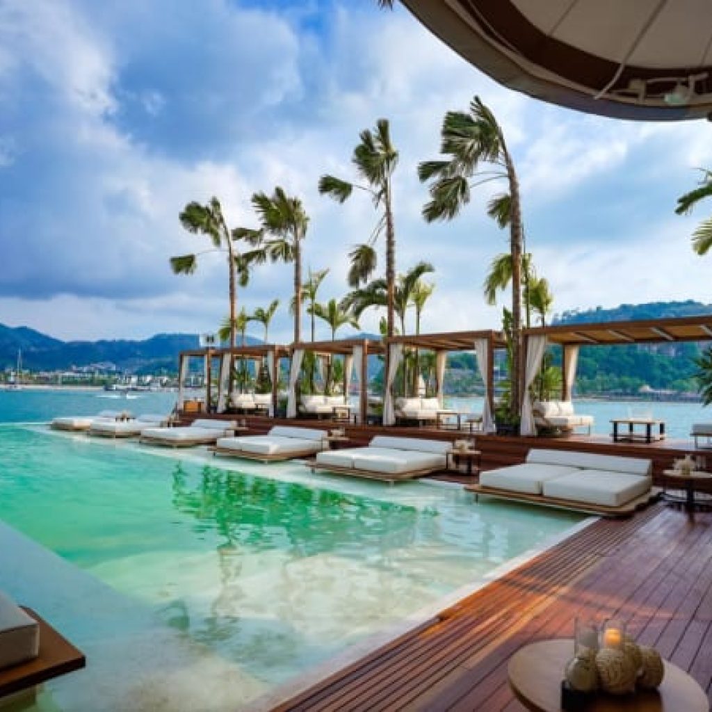Yona Beach Club