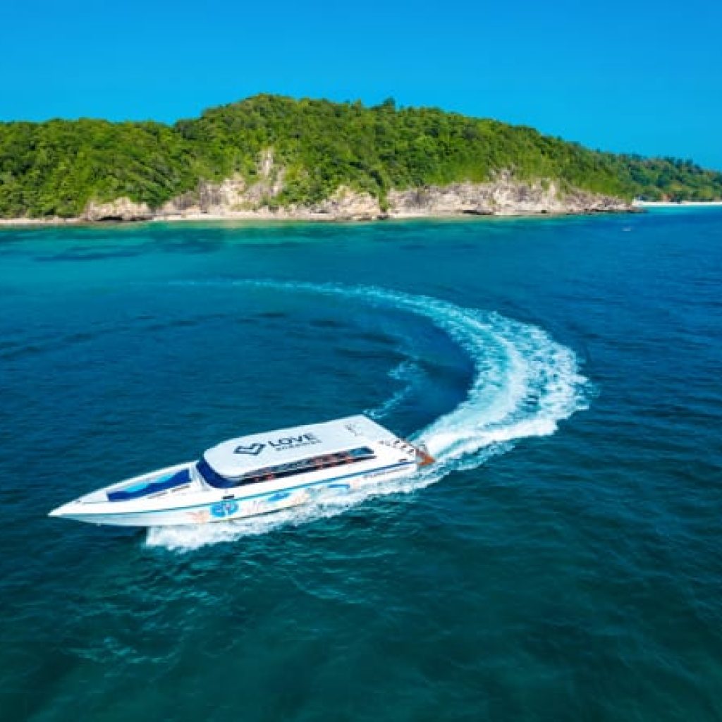 04 Island Tour on Speed Boat