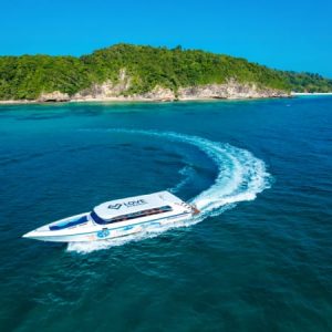 04 Island Tour on Speed Boat