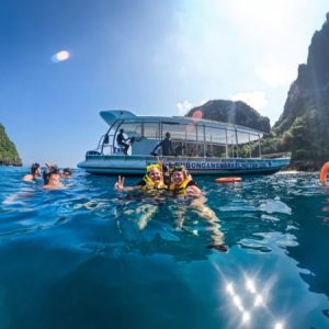 Nusa Penida Snorkeling and Land Tour by Premium Shared Speedboat