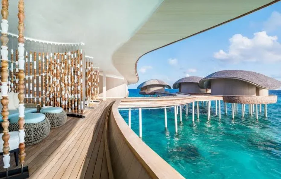 The St. Regis Maldives Vommuli Resort