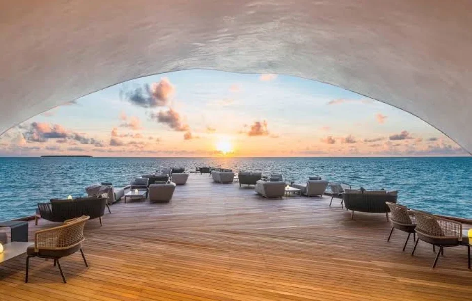 The St. Regis Maldives Vommuli Resort