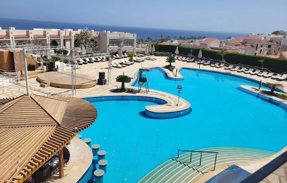 Sunrise Arabian Beach Resort